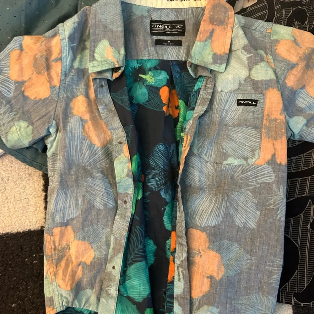 Assorted toddler Casual Shirts Bundle - Picture 3 of 8